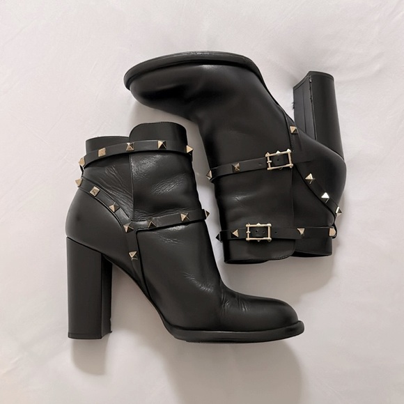 🤘🏼✨Valentino Rockstud Ankle Boots, Black, Size 39.5 - Picture 6 of 13